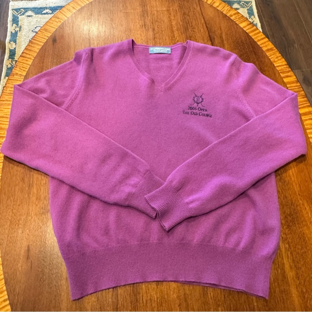 RARE - Vintage St Andrews Links 100% Pure Cashmere V-Neck Sweater Scotland Sz M
